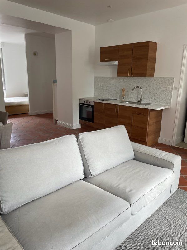 Appartement à louer, 43m², Étauliers