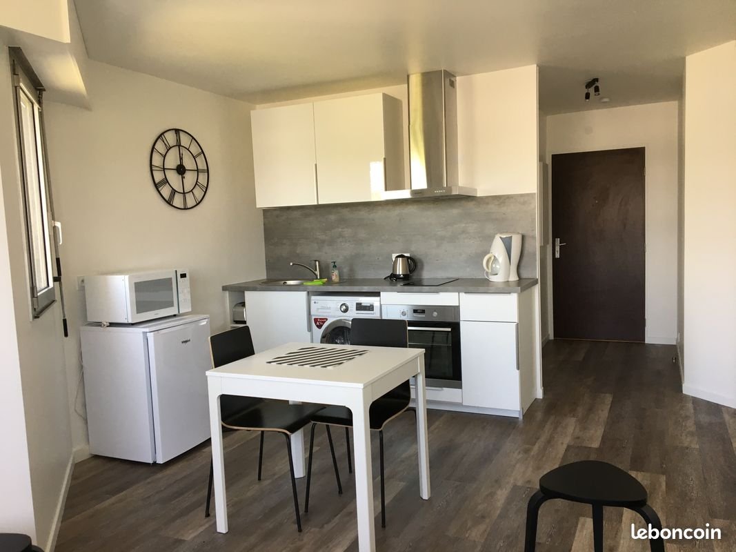 Appartement à louer, 27m², Clichy