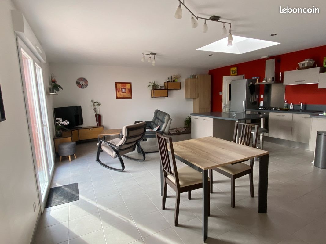 Maison à louer, 90m², Sainte-Pazanne
