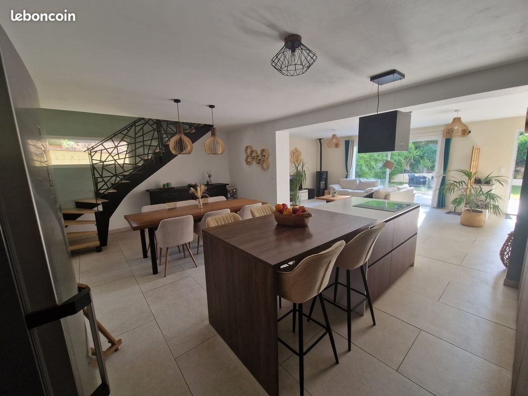 Maison à vendre, 150m², Mallemort