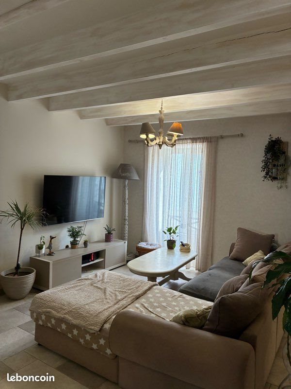 Maison à louer, 65m², Marennes