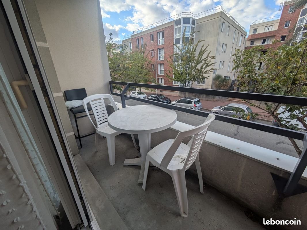 Appartement à louer, 25m², Courcouronnes