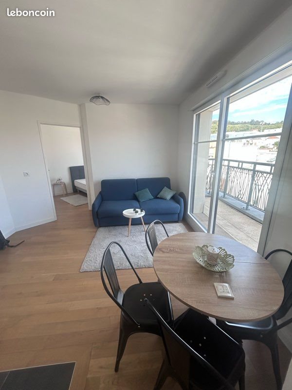 Appartement à louer, 32m², Suresnes