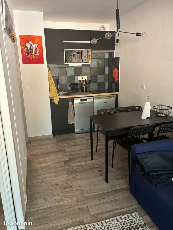 Appartement à louer, 29m², Sanary-sur-Mer