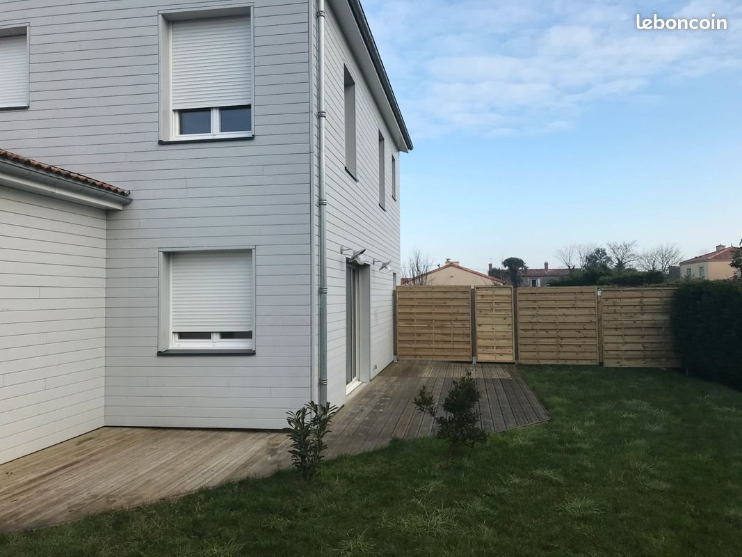 Maison à louer, 90m², Monnières