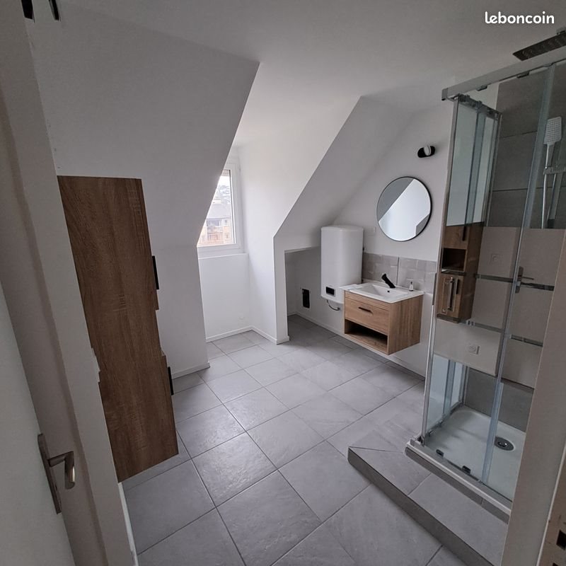 Appartement à louer, 53m², Saint-Céré