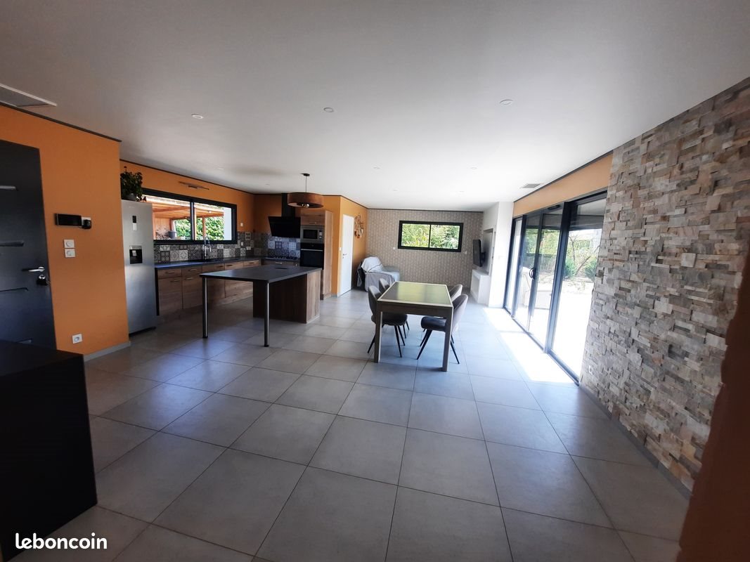 Maison à vendre, 134m², Lamothe-Landerron