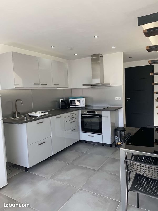 Appartement à louer, 40m², Marseille 16ème