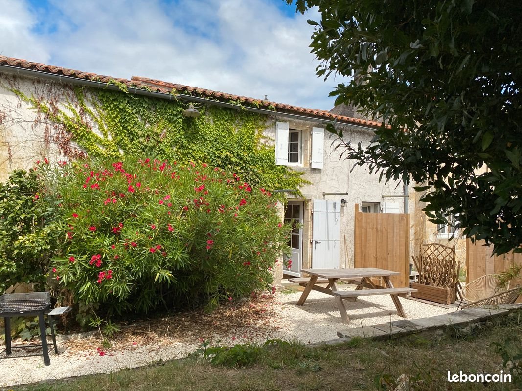 Maison à louer, 40m², Pont-l'Abbé-d'Arnoult