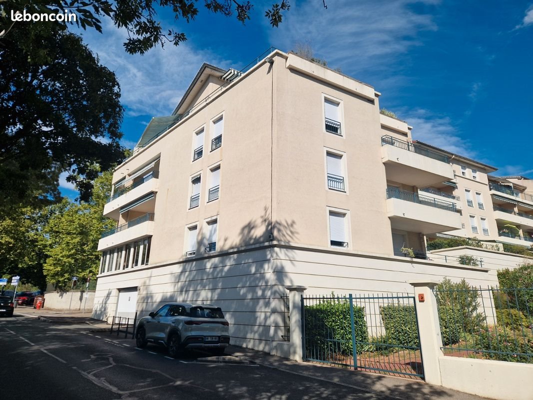 Appartement à louer, 84m², Neuville-sur-Saône