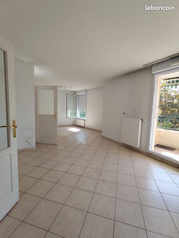 Appartement à louer, 84m², Neuville-sur-Saône