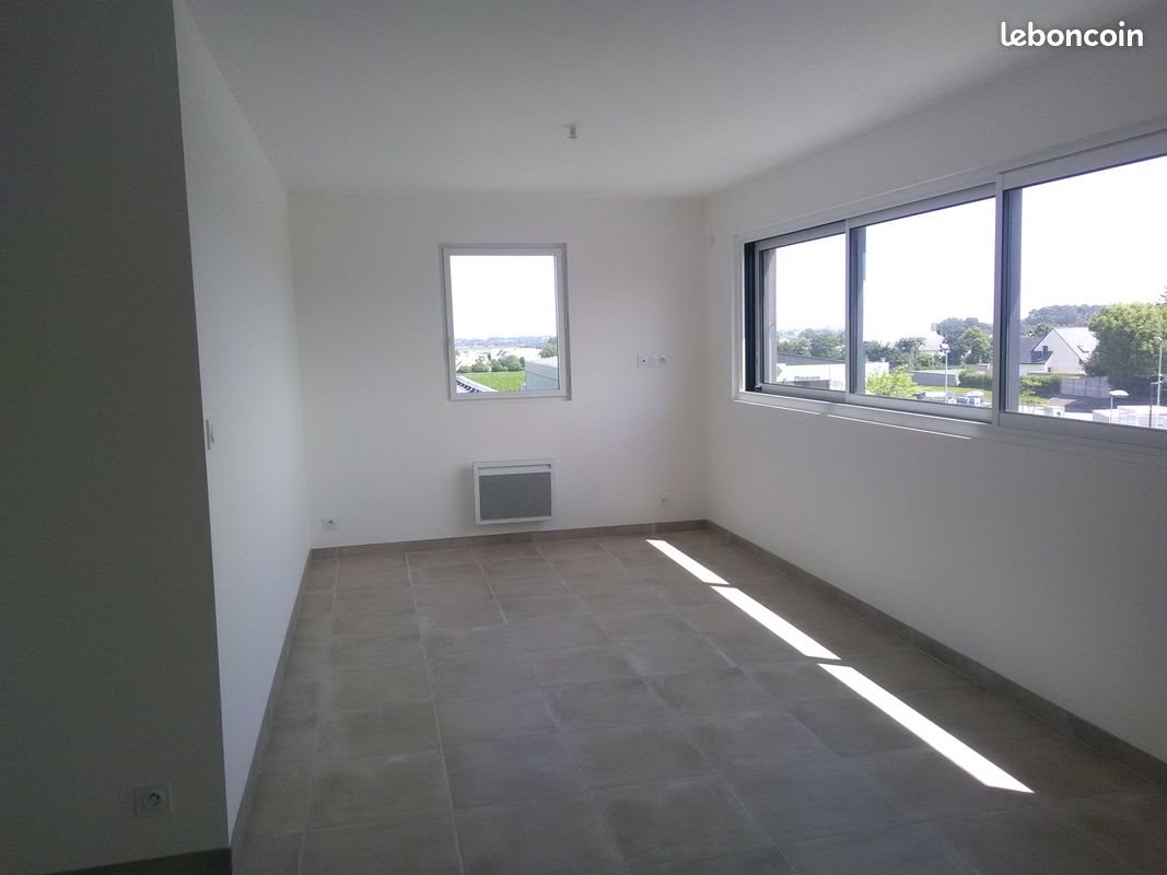 Appartement à louer, 85m², Plouvorn