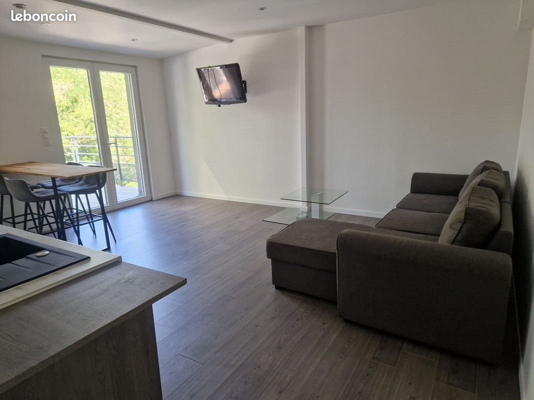 Appartement à louer, 47m², Saint-Geniez-d'Olt