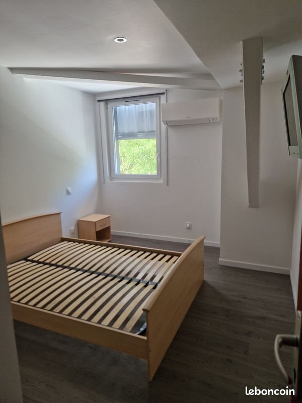 Appartement à louer, 47m², Saint-Geniez-d'Olt