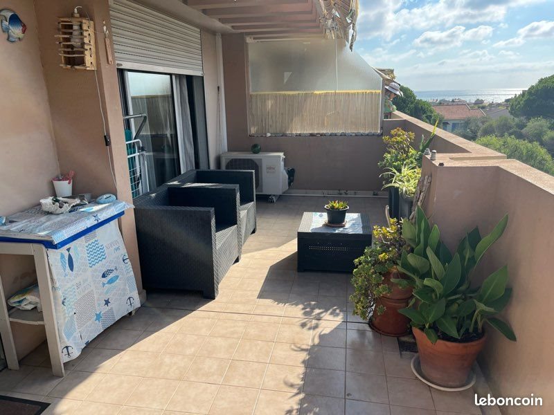 Appartement à louer, 46m², Antibes