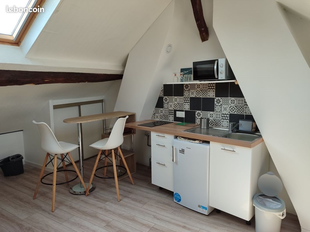 Appartement à louer, 23m², Saint-Cyr-l'Ecole