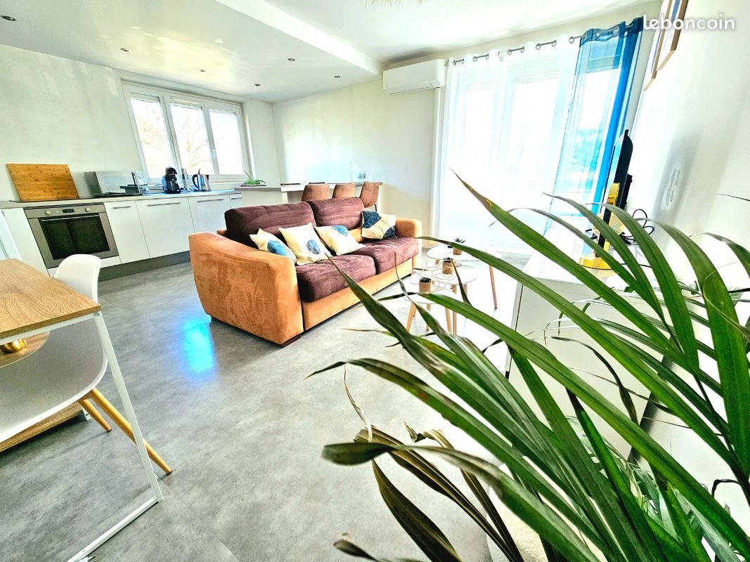 Appartement à louer, 44m², Décines-Charpieu
