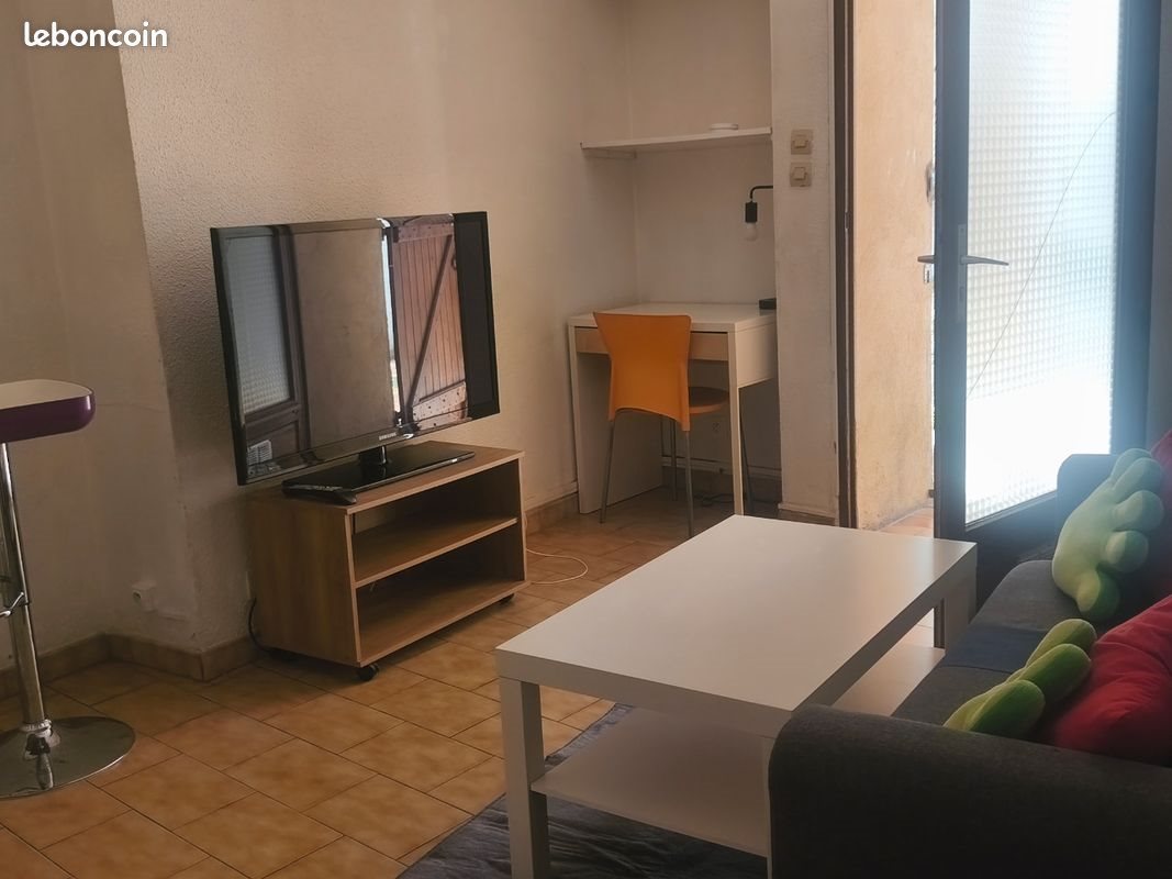 Appartement à louer, 30m², Nîmes