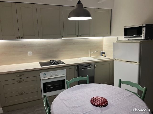 Appartement à louer, 45m², Cournonsec