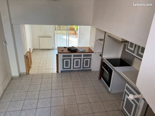 Maison à vendre, 96m², Vailhauquès