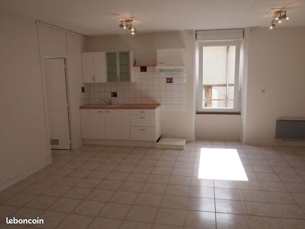 Appartement à louer, 58m², Saint-Domineuc