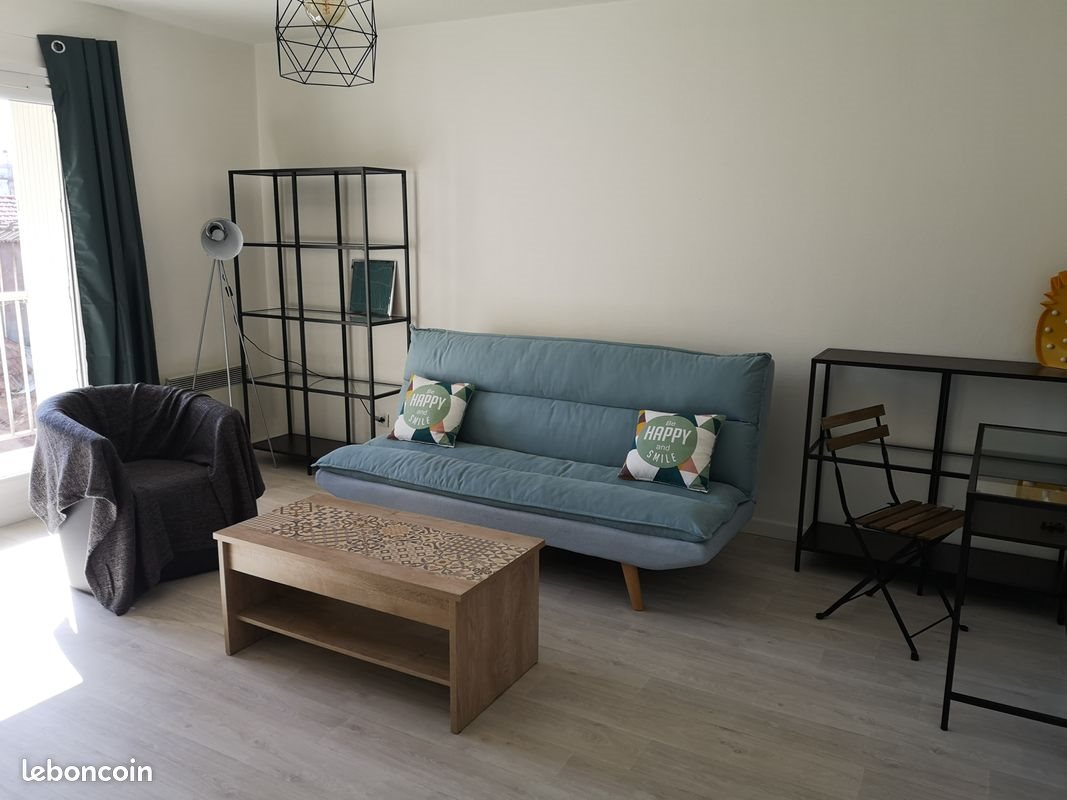Appartement à louer, 27m², Pau