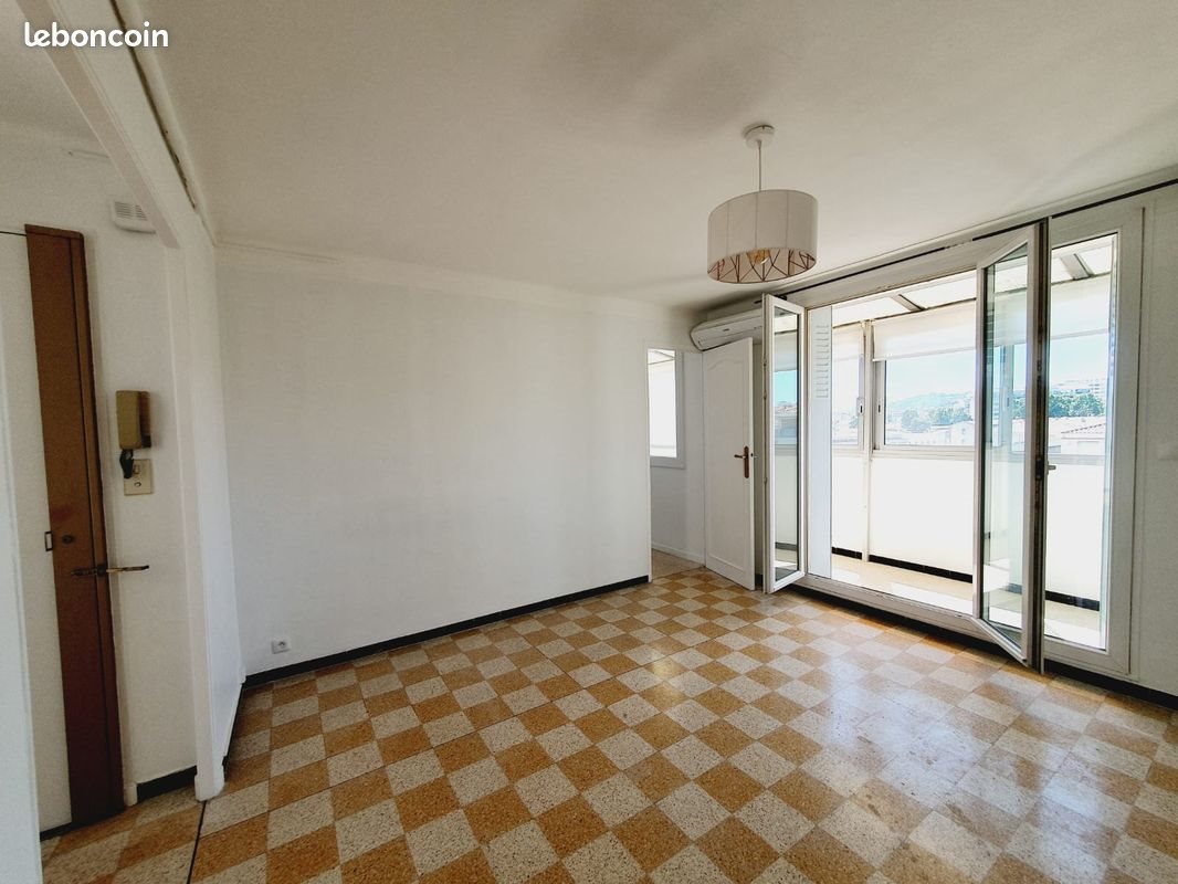 Appartement à louer, 40m², Marseille 10ème
