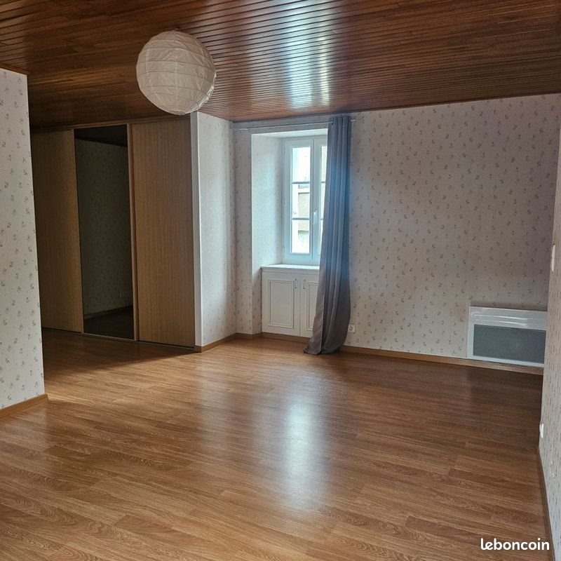 Appartement à louer, 70m², Chaudes-Aigues