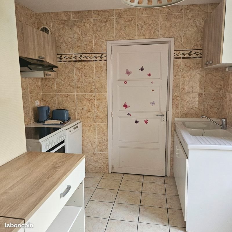 Appartement à louer, 70m², Chaudes-Aigues