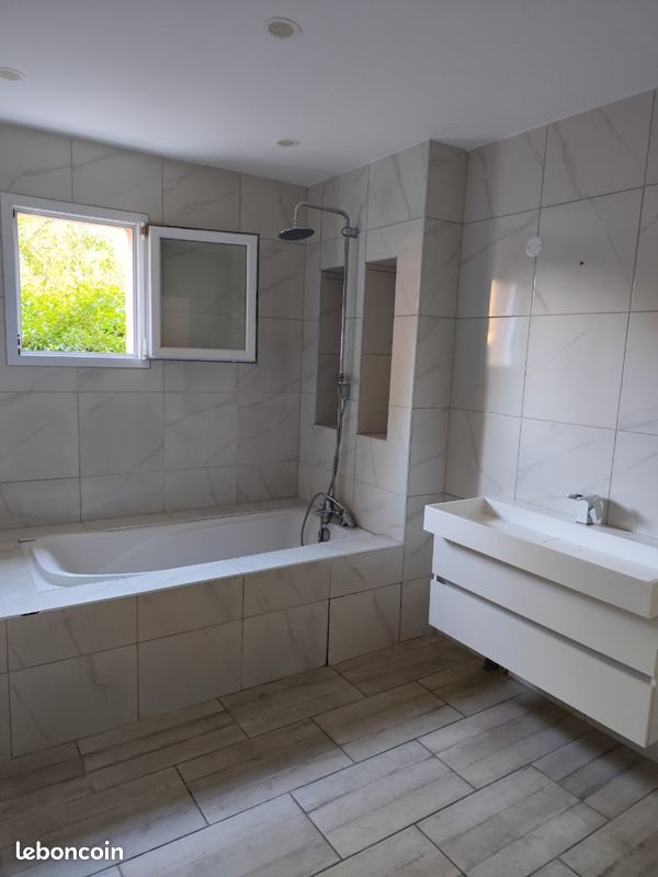 Appartement à louer, 105m², Bellignat