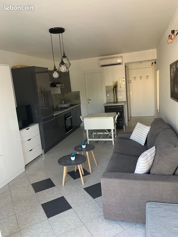 Appartement à louer, 30m², Antibes