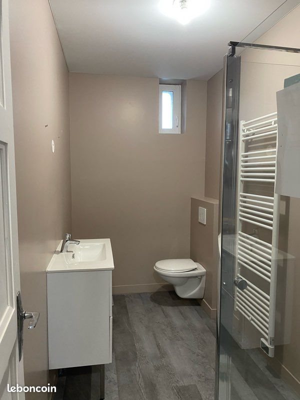 Appartement à louer, 46m², Falaise