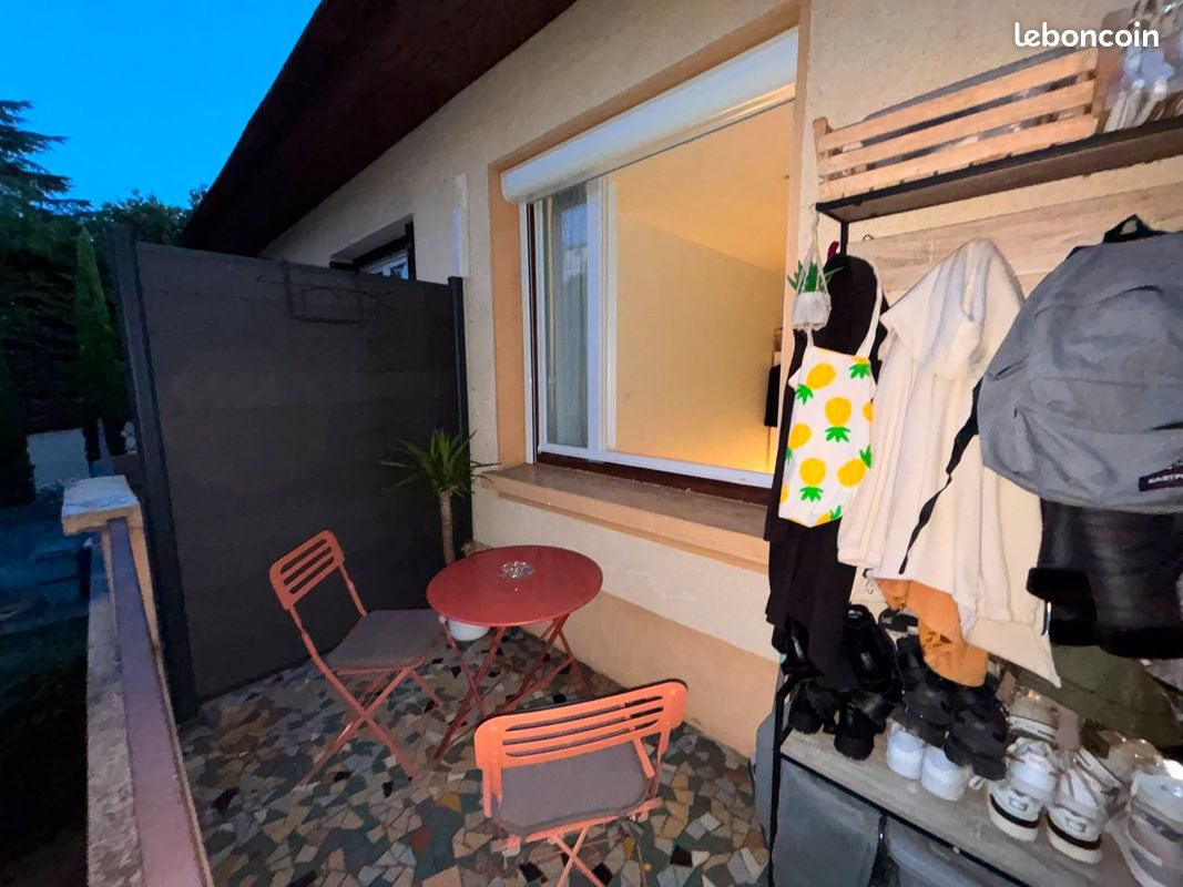 Appartement à louer, 17m², Bron