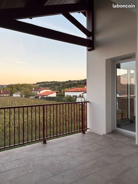 Appartement à louer, 79m², Saint-Palais