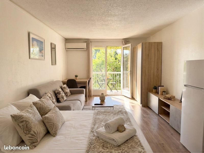 Appartement à louer, 25m², Saint-Raphaël