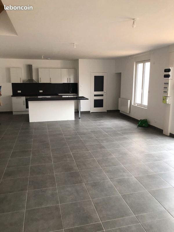 Maison à louer, 123m², Saint-Lubin-des-Joncherets