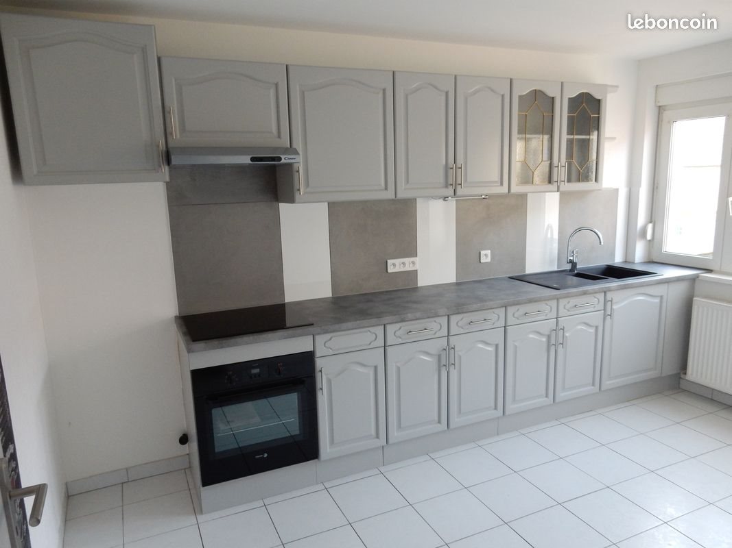 Appartement à louer, 77m², Wiesviller