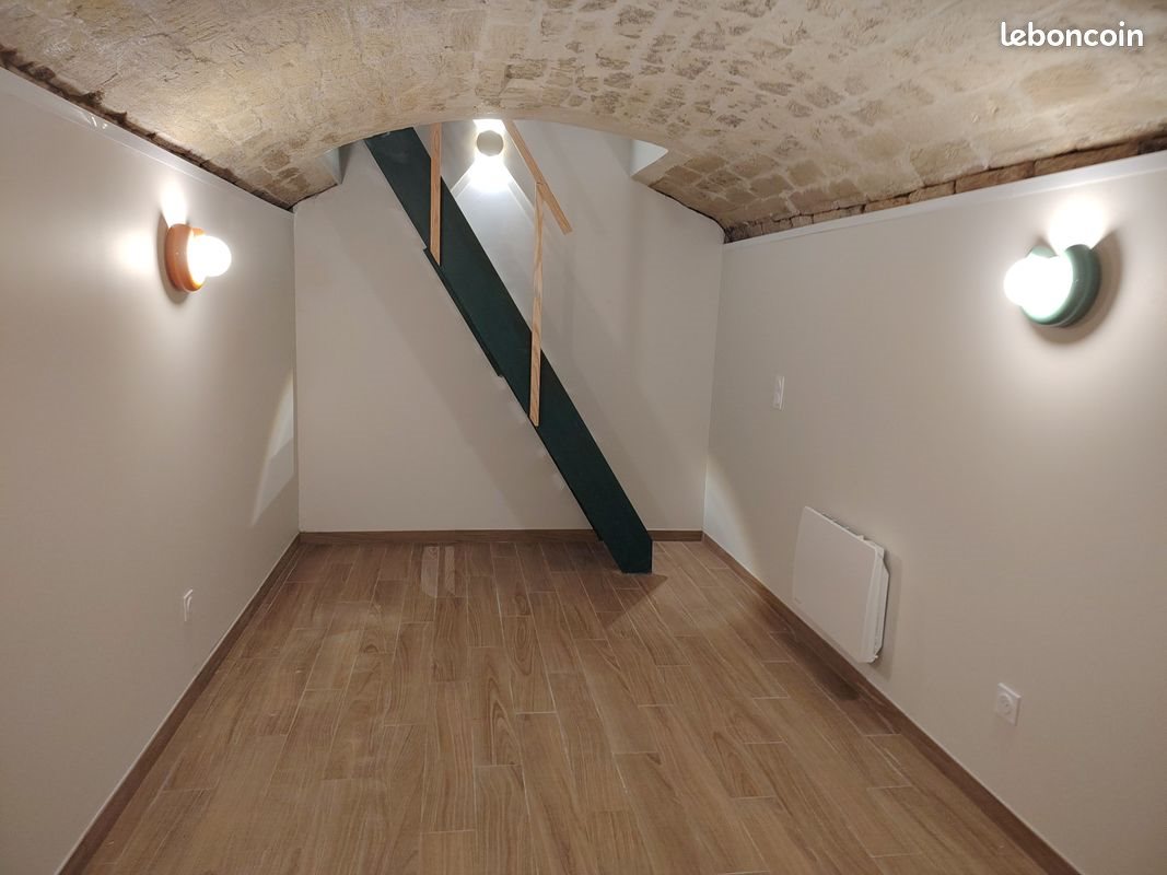 Appartement à louer, 28m², Rochefort