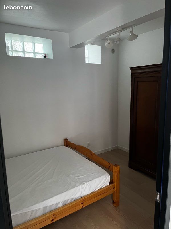 Appartement à louer, 29m², Saint-Cyr-l'Ecole