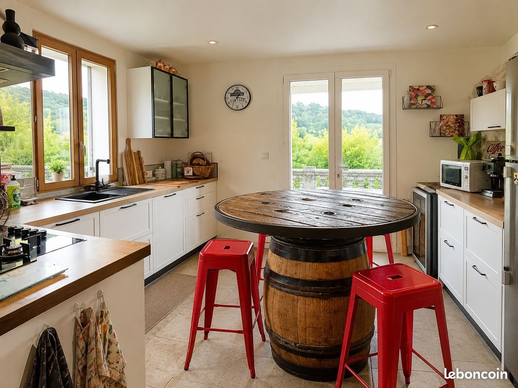 Maison à vendre, 116m², Naucelles
