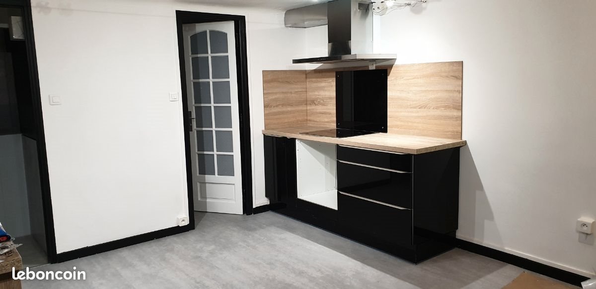 Appartement à louer, 43m², Eguilles