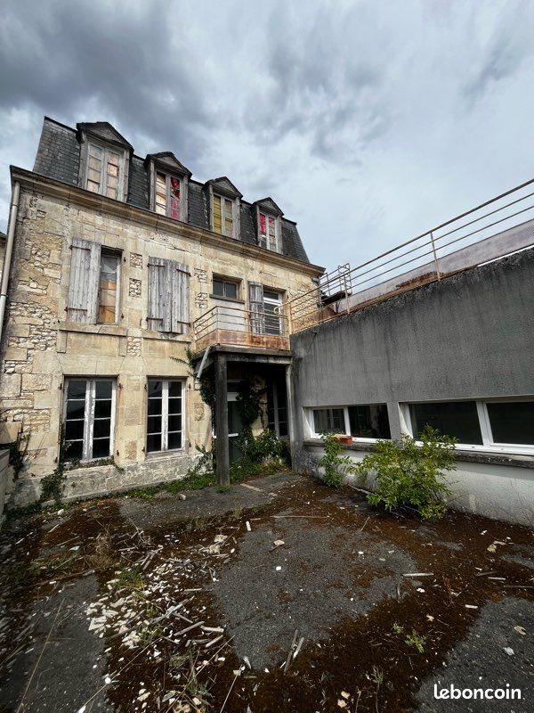 Appartement à vendre, 500m², Barbezieux-Saint-Hilaire