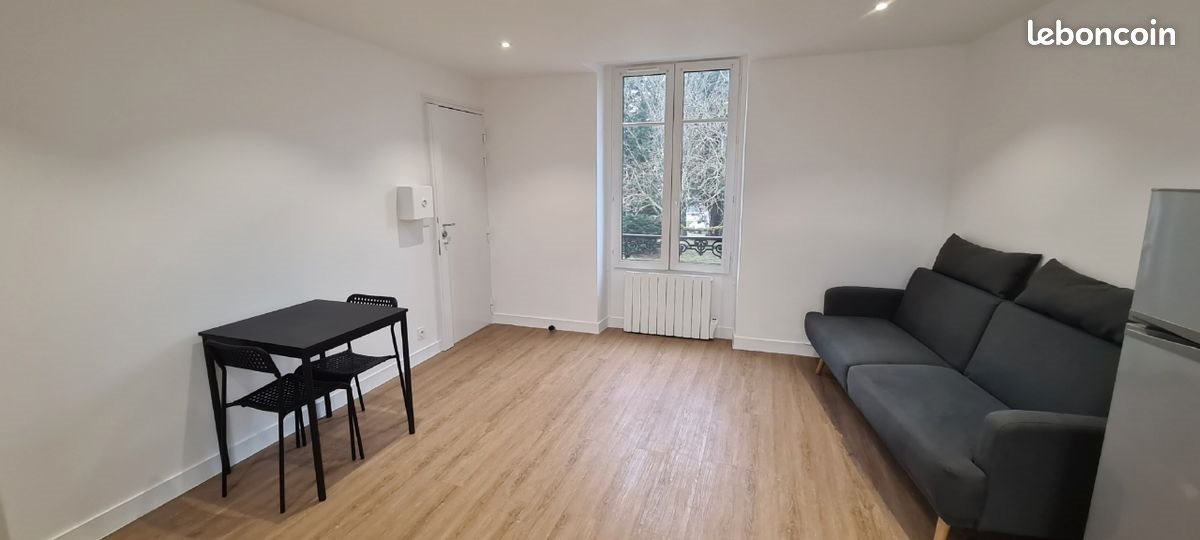Appartement à louer, 25m², Le Coudray-Montceaux
