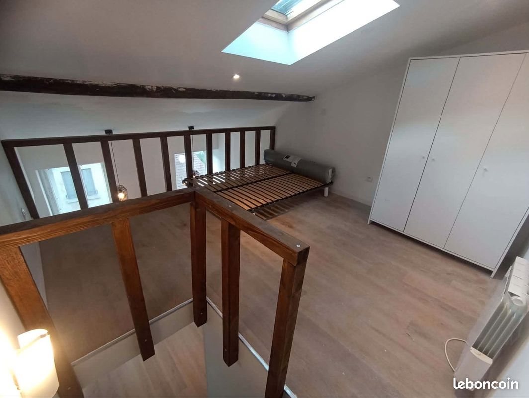 Appartement à louer, 25m², Saint-Étienne