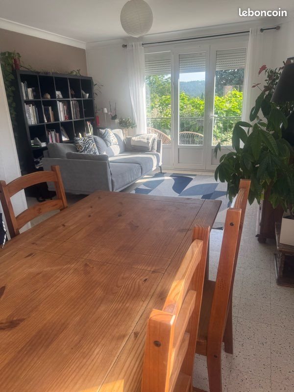 Maison à louer, 102m², Mercuer