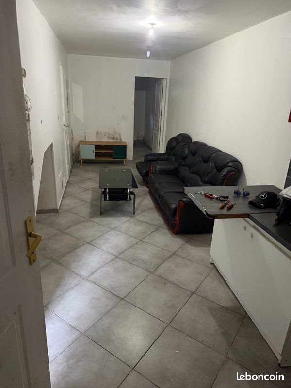 Appartement à louer, 40m², Vénissieux