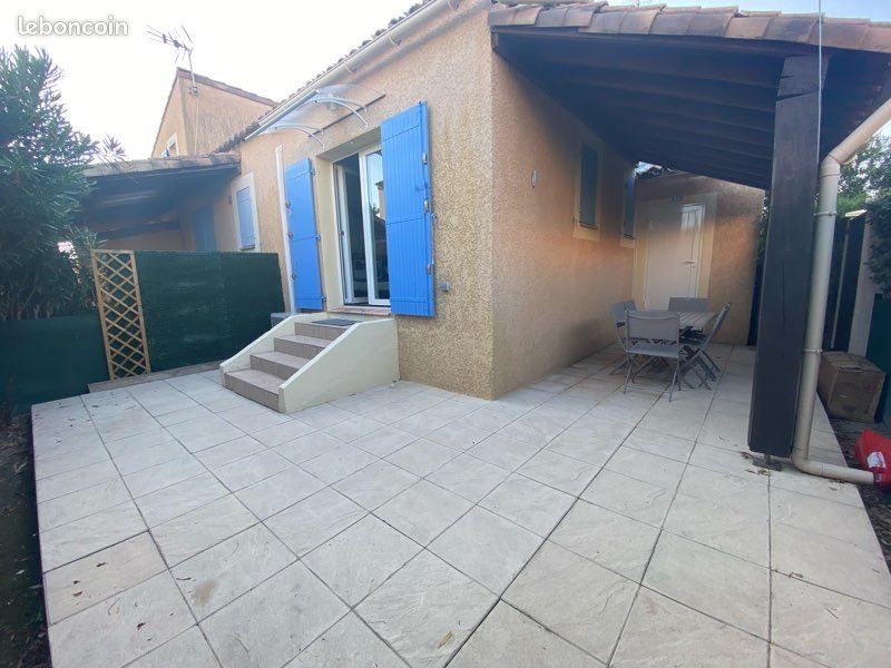 Maison à louer, 35m², Eyguières