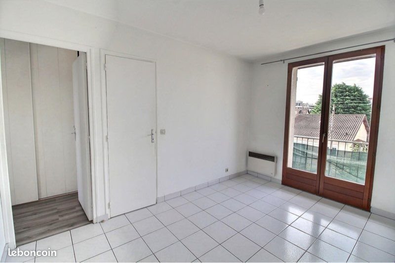 Appartement à louer, 30m², Paray-Vieille-Poste