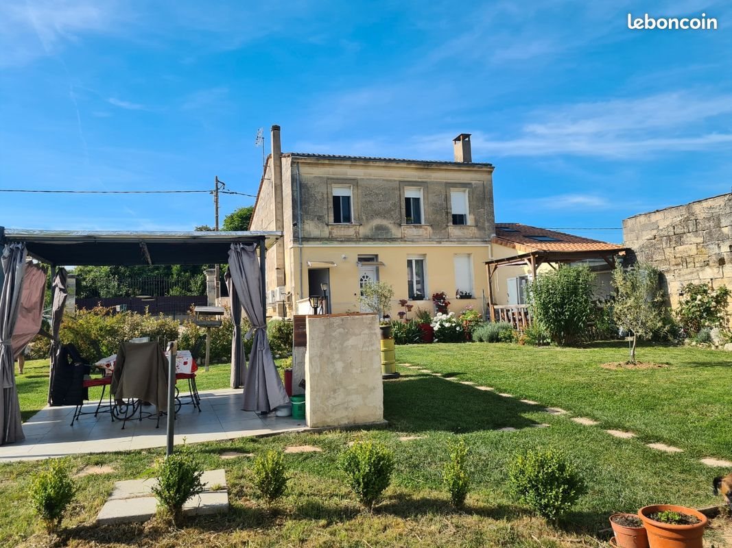 Maison à louer, 35m², Coutras