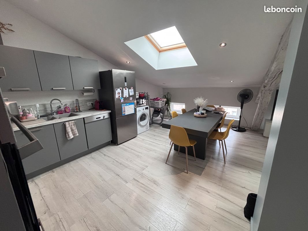 Appartement à vendre, 100m², Pont-Saint-Vincent